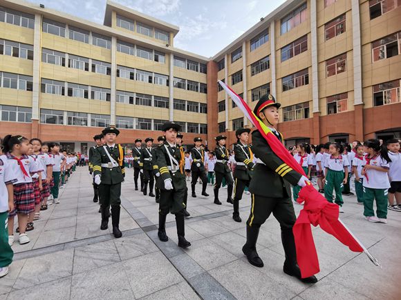 重庆路小学：开展纪念“九一八”主题教育活动   